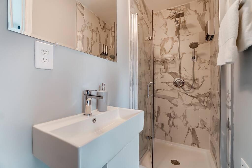 The Chateau With Hot-tub, Mini-golf, 3bd2ba *