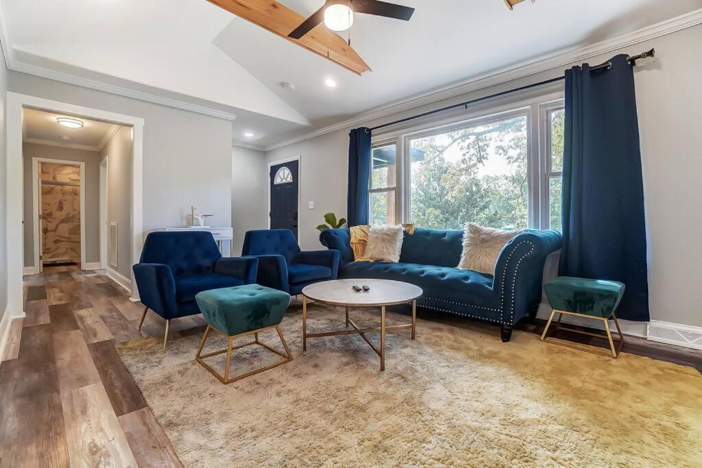 The Chateau With Hot-tub, Mini-golf, 3bd2ba * Charlotte