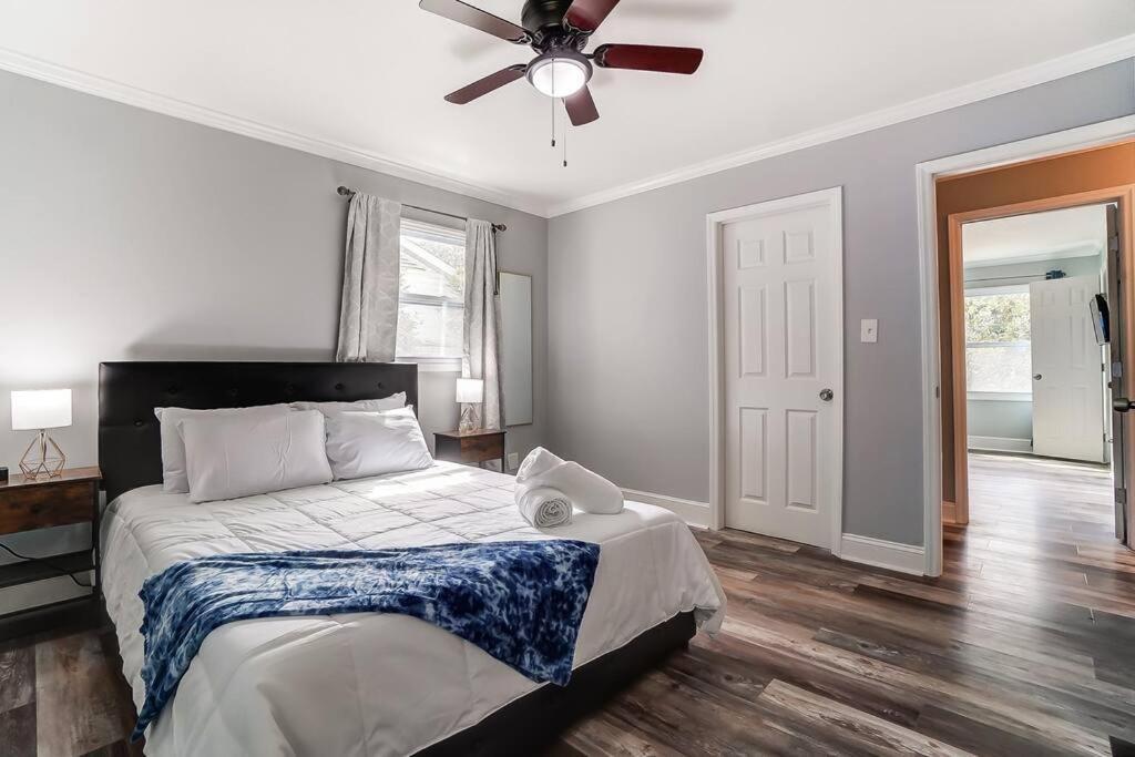Holiday home The Chateau With Hot-tub, Mini-golf, 3bd2ba