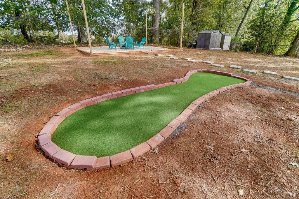 The Chateau With Hot-tub, Mini-golf, 3bd2ba Charlotte